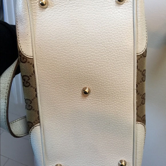 REDUCED! Gucci Monogram Canvas Handbag - Picture 8 of 8